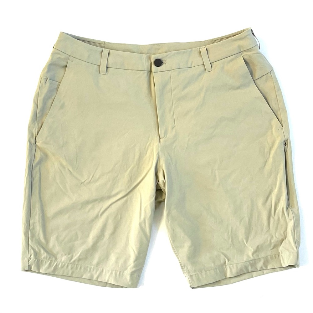 LULULEMON Commission Golf Shorts 9.5" Men's SIZE 34 Khaki Flat Front LM7AW2S